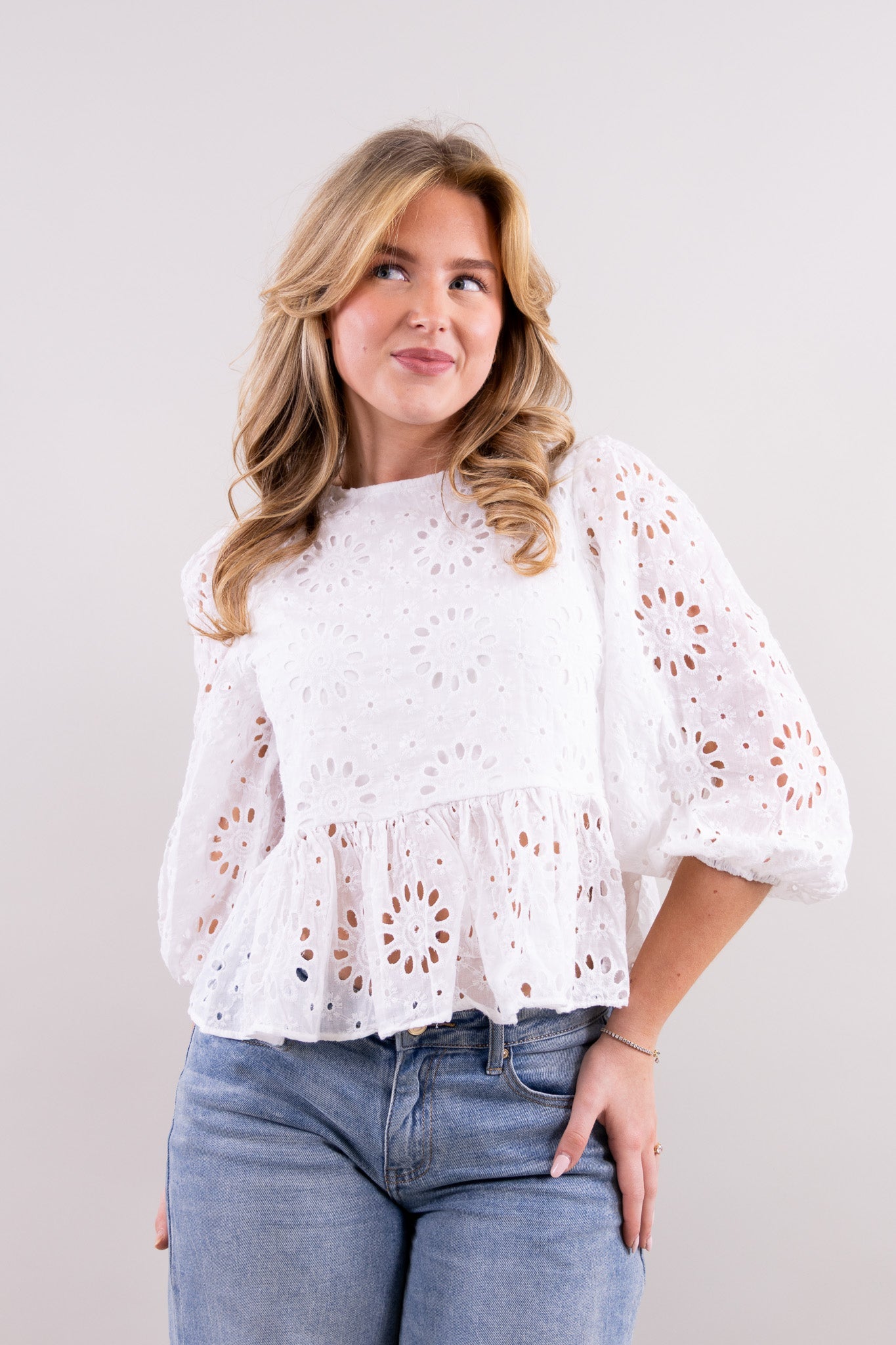 Nova broderie blouse